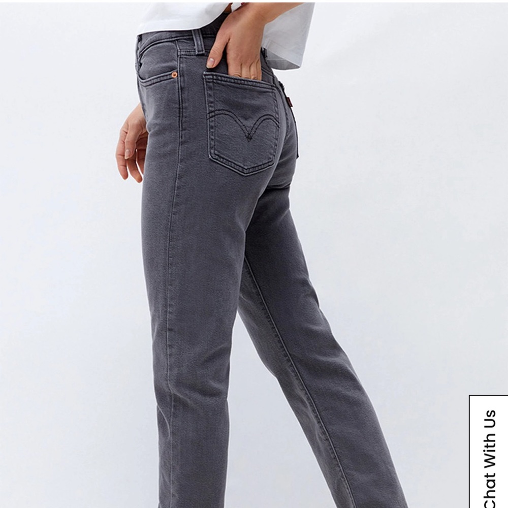 NWOT * Levi’s Distressed Black Wedgie Straight Leg Jean 24